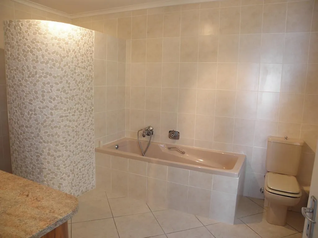 Whale Views Apartment Gordons Bay