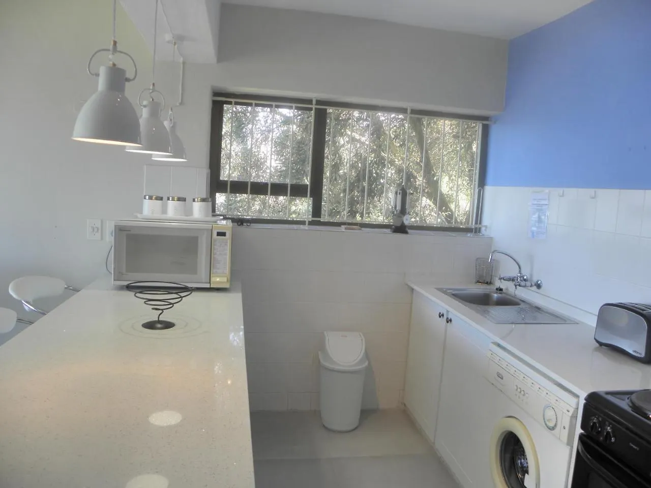 Whale Views Apartment Gordons Bay