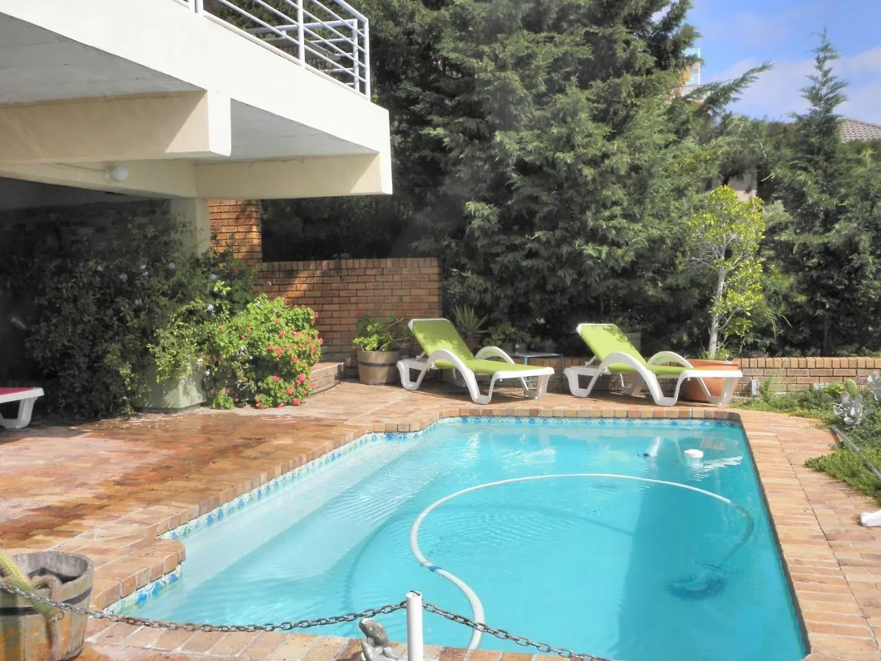 Whale Views Apartment Gordons Bay