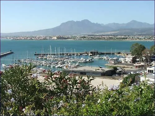 Whale Views Appartamento Gordonʼs Bay Sudafrica